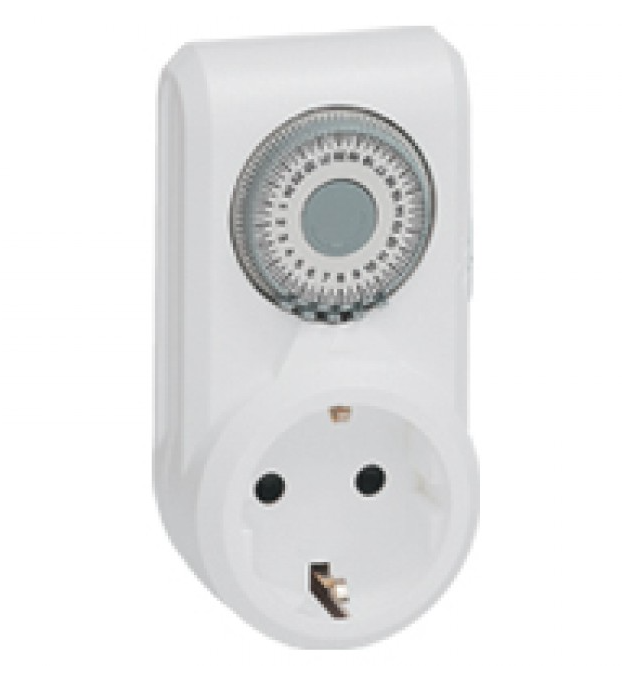 Plug in Time Switch Legrand Omnirex 2P+E 16A White 24Hour (15 Min/Switch Step) 699811