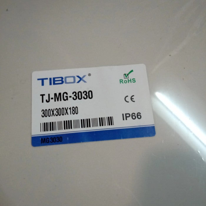Box PVC TIBOX T-3030/18 W300xH300xD180mm Cream