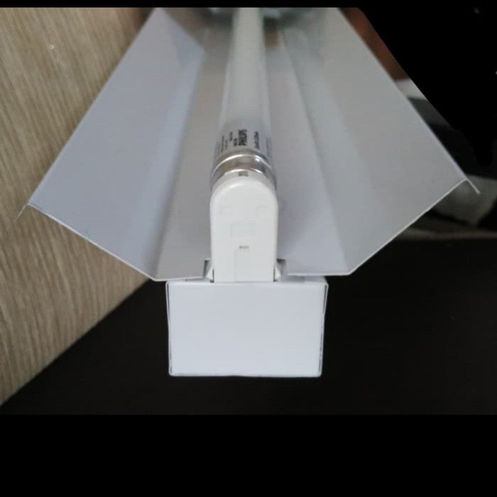 Kap Lampu NB TKO 1x40W (Kosong)