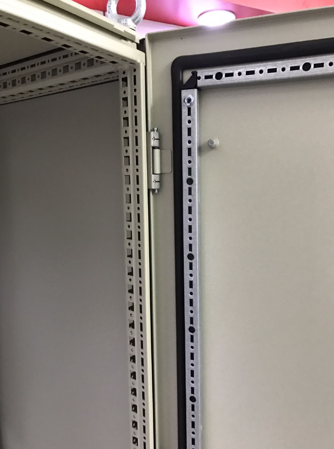 Box Panel Tibox TC-9208 W2000xH1800xD800  single door ,free standing