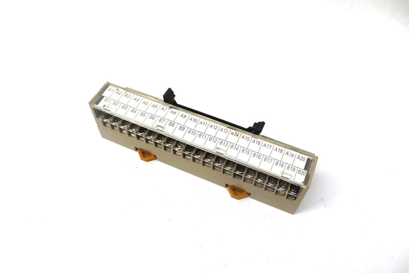 Slim Connector-Terminal Blok Omron XW2D-40G6